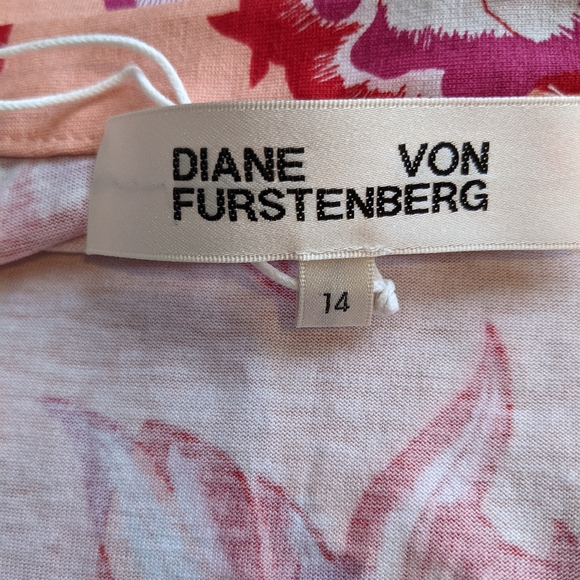 NWOT Diane Von Furstenburg Floral Wrap Dress - Picture 2 of 7